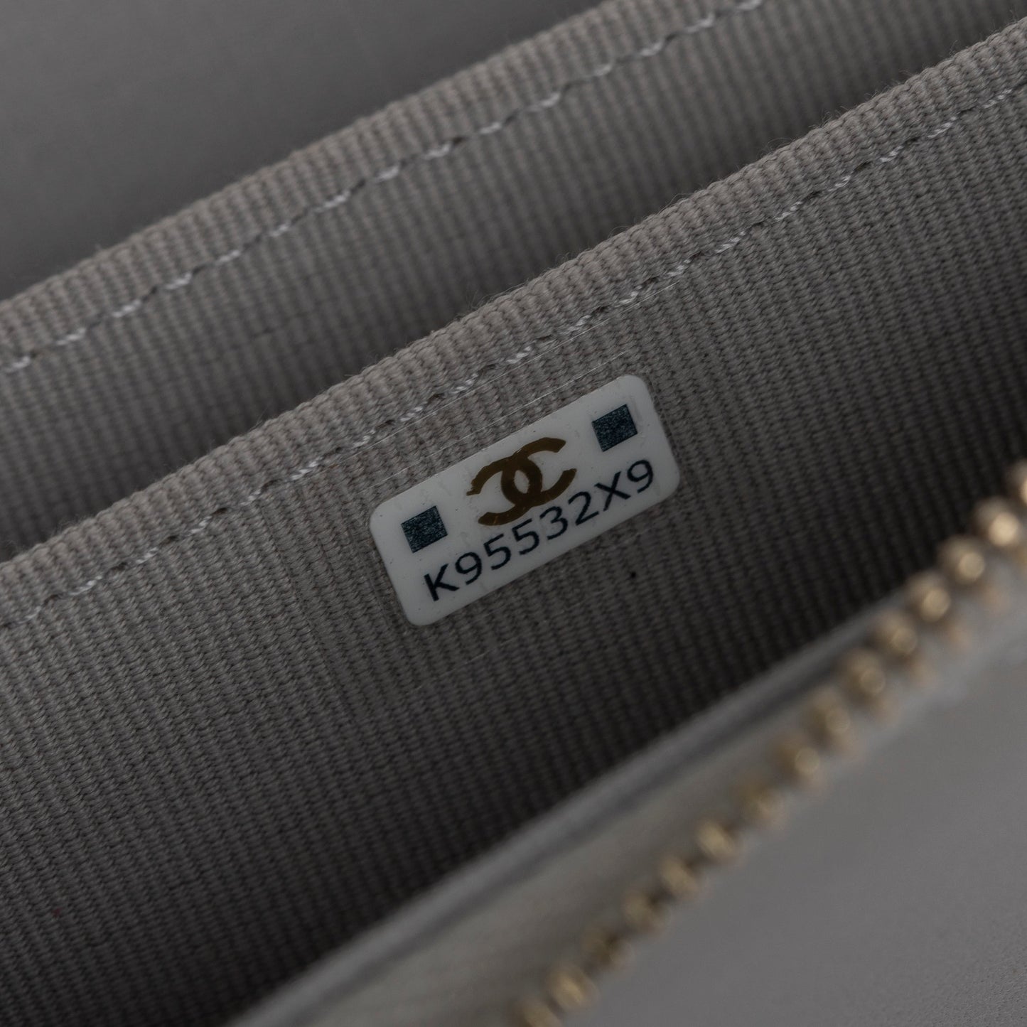 Chanel 2022 19 Zipped Coin Purse