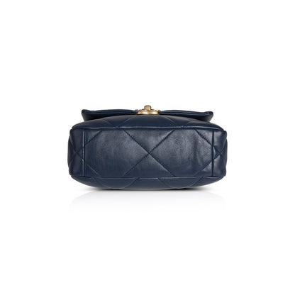 Chanel 2022 Medium 19 Flap Bag