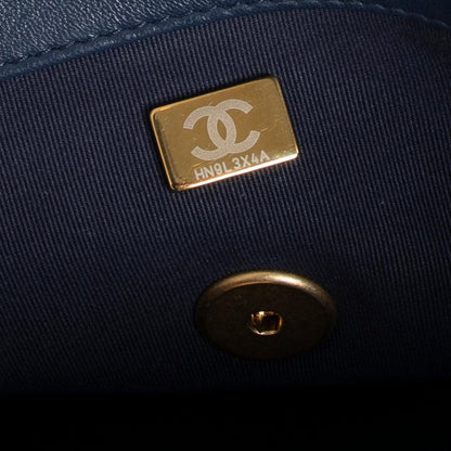 Chanel 2022 Medium 19 Flap Bag