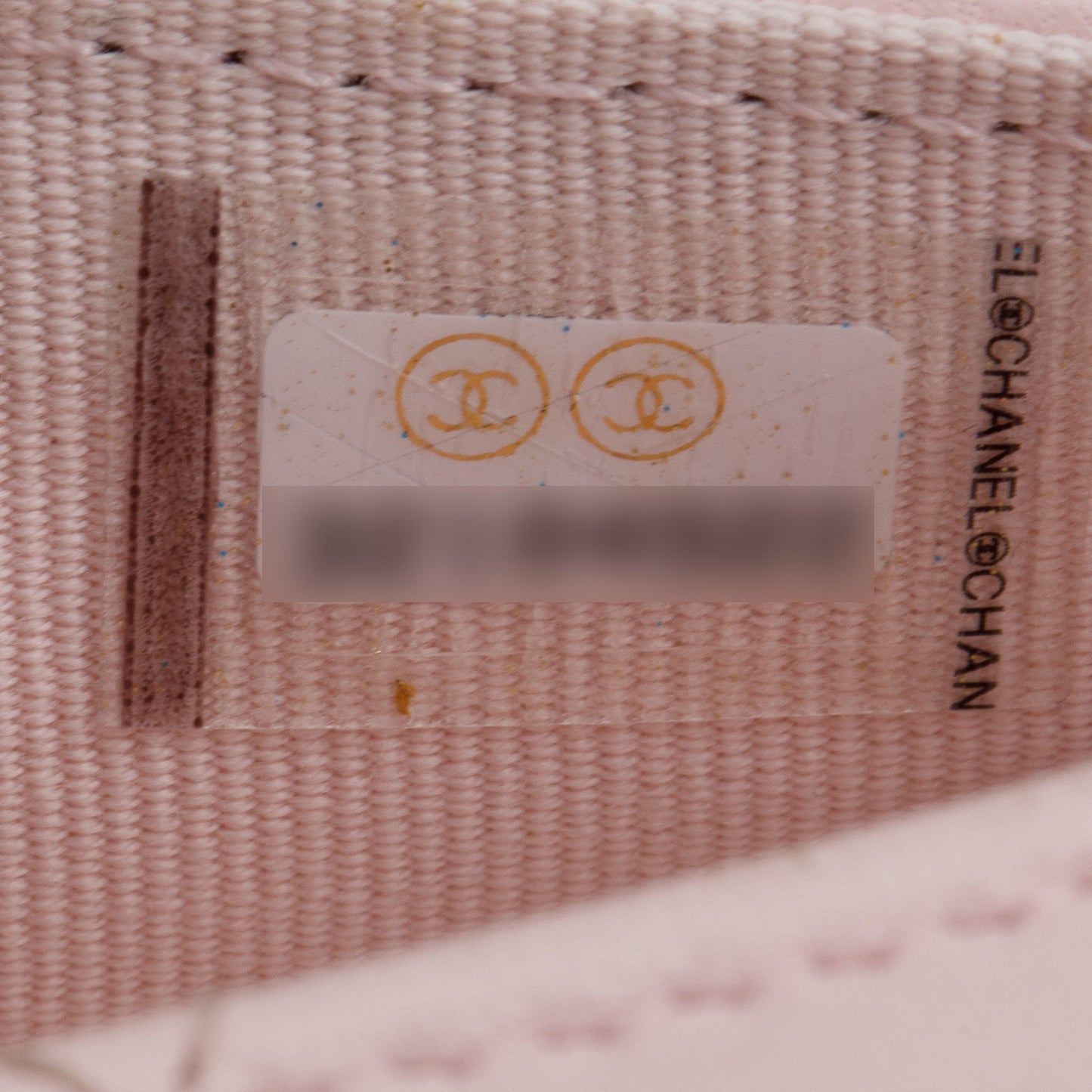 Chanel 2022 Pink Quilted Leather 19 Flap Card Holder
