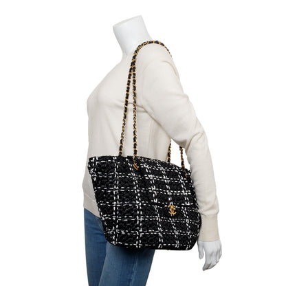 Chanel 2023 Black/White Raffia Calfskin CC Flap Tote