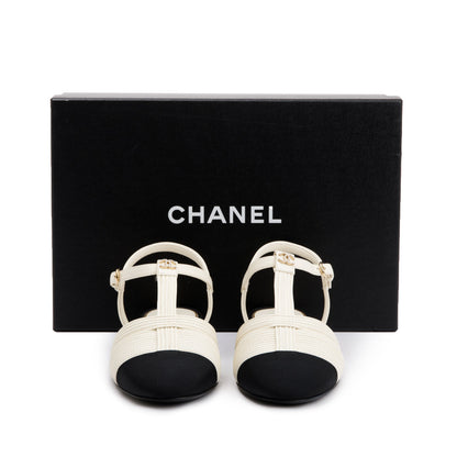 Chanel 2023 White/Black Lambskin Interlocking CC Logo Slingback Flats, Size 38