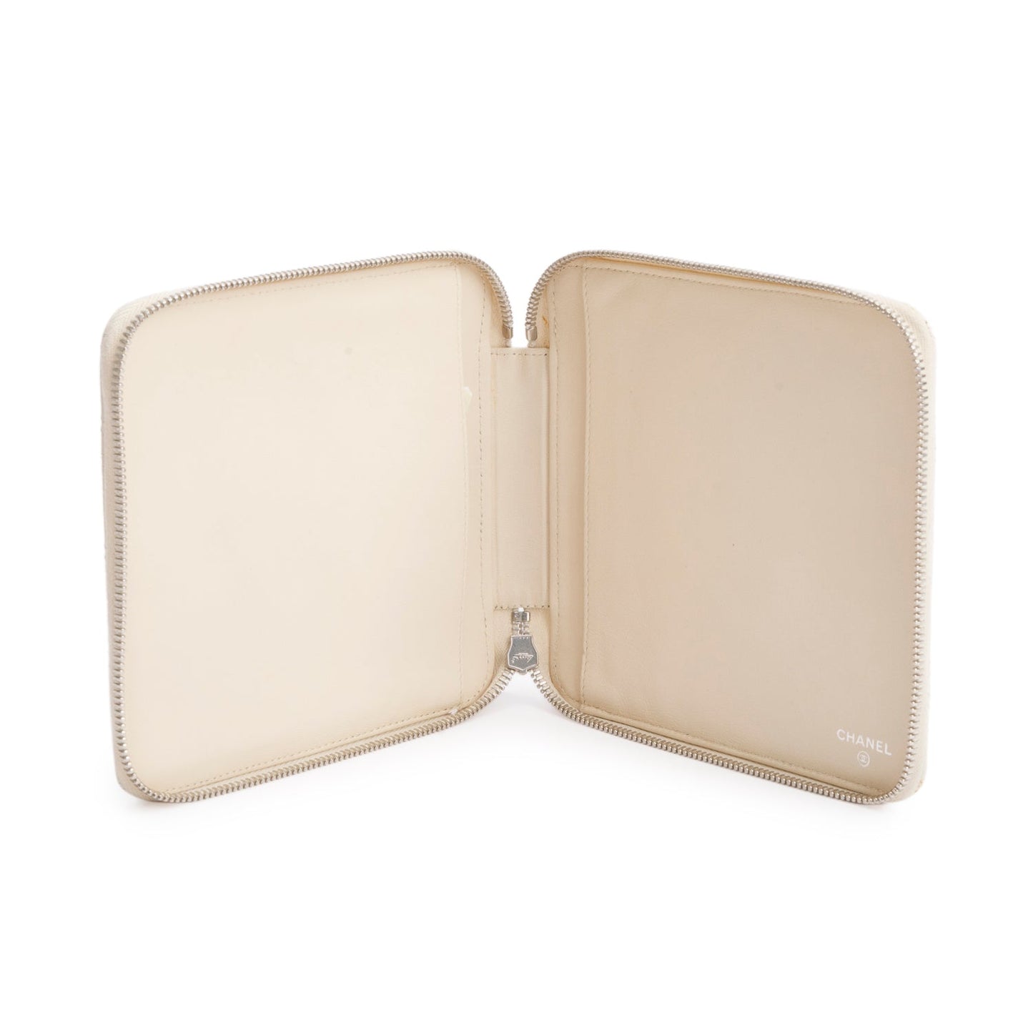 Chanel Cream Lambskin Quilted Zipped Tavel Pouch