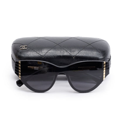 Chanel 6054 Black Acetate Interlocking CC Logo Cat-Eye Sunglasses