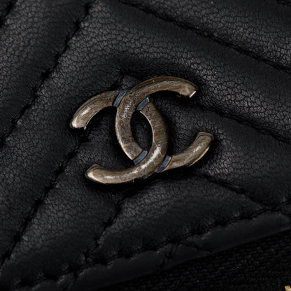 Chanel Black Chevron Calfskin Leather Classic Zipped Coin Purse