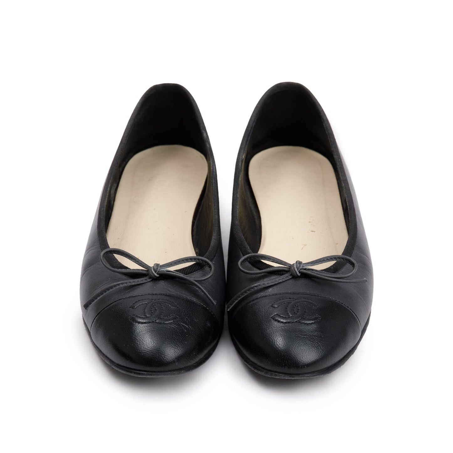 Chanel Black Lambskin Leather Interlocking CC Logo Flats, Size 40.5