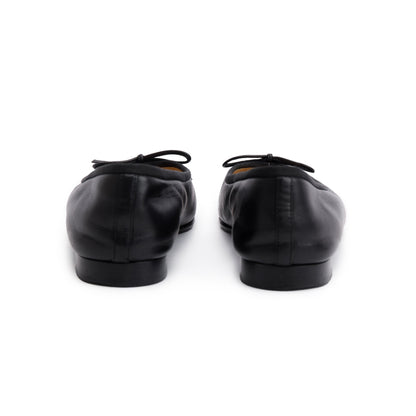 Chanel Black Lambskin/ Patent Leather Interlocking CC Logo Bow Flats, Size 37