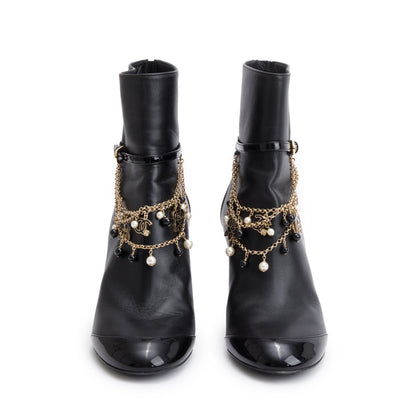 Chanel Black Leather Faux Pearl Bead Charms Interlocking CC Logo Chain Lace Up Ankle Boots, Size 40