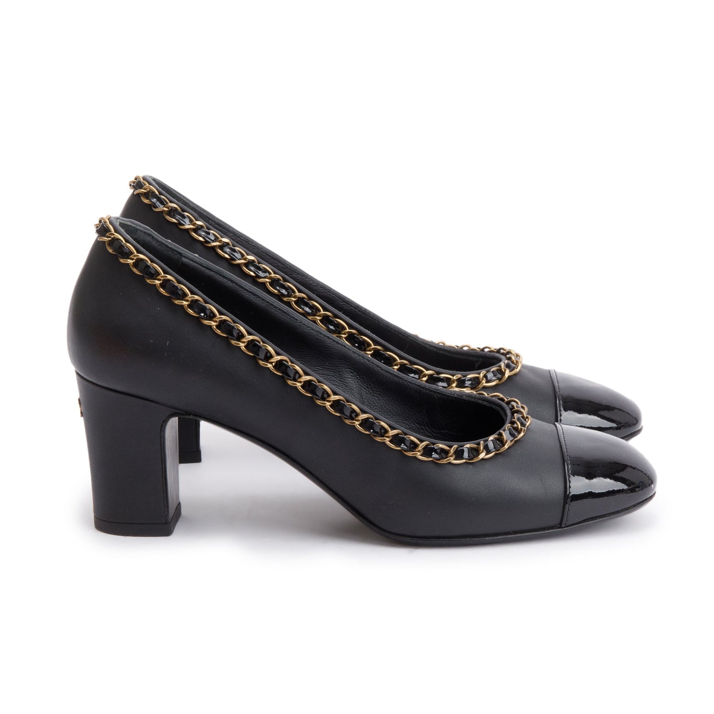 Chanel Black Leather Interlocking CC Logo Chain Around Pumps, Size 36.5