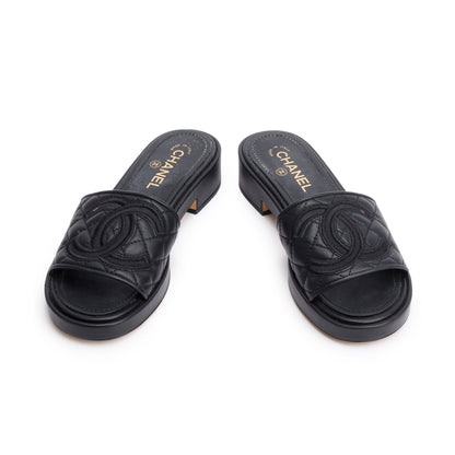 Chanel Black Quilted Calfskin Leather CC Slide Sandals, Size 39