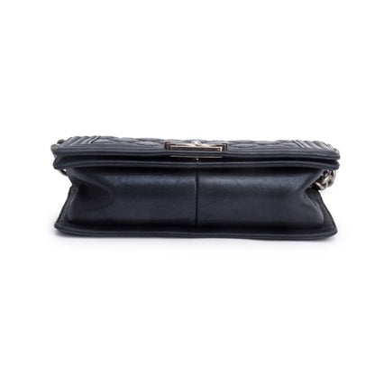 Chanel Black Quilted Iridescent Calfskin Leather Medium Beaded Double Stitch Boy Bag