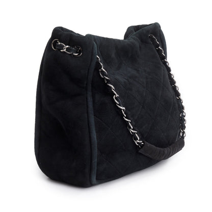 Chanel Black Quilted Nubuck Shearling Medium Reissue Tote