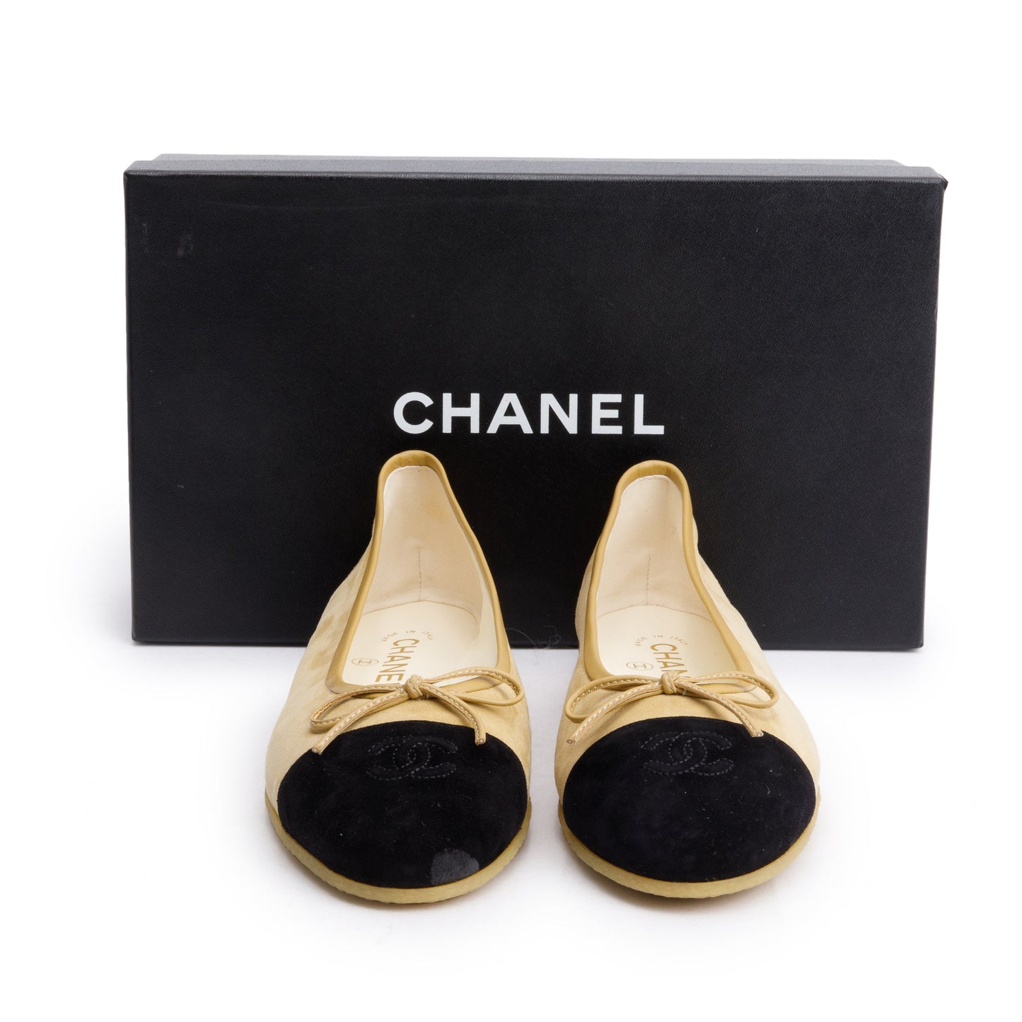 Chanel Black/Yellow Suede Kidskin Interlocking CC Logo Bow Flats, Size 40