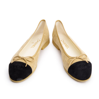 Chanel Black/Yellow Suede Kidskin Interlocking CC Logo Bow Flats, Size 40