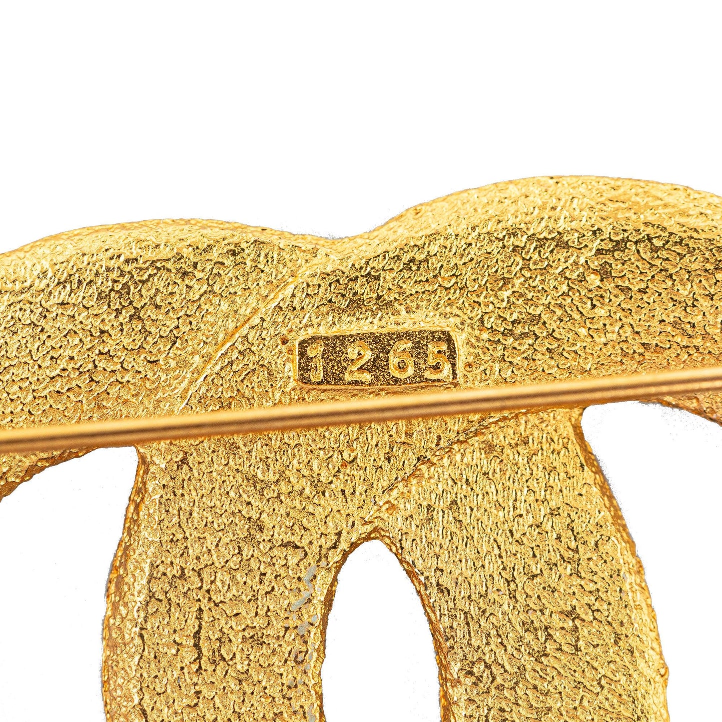 Chanel CC Brooch (SHG-xwgZ5r)