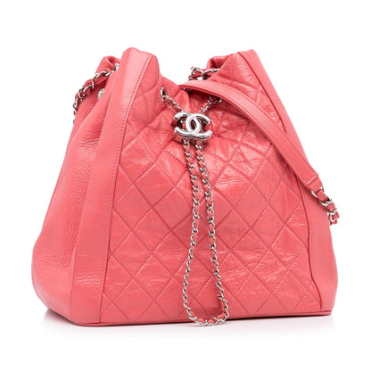 Chanel CC Chain Drawstring Bucket Bag (SHG-nXJ6uF)