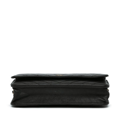 Chanel CC Chevron Lambskin Wallet On Chain (SHG-68tvq5)