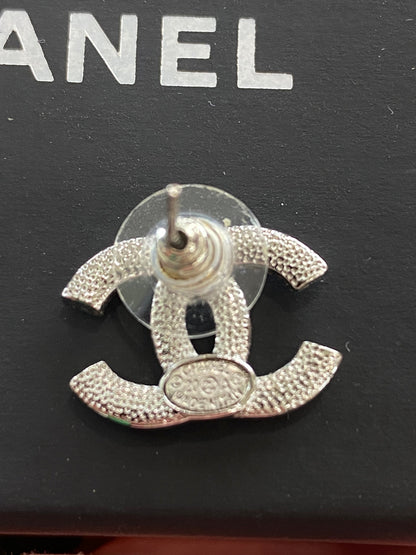 CHANEL CC CRYSTAL STUD EARRINGS