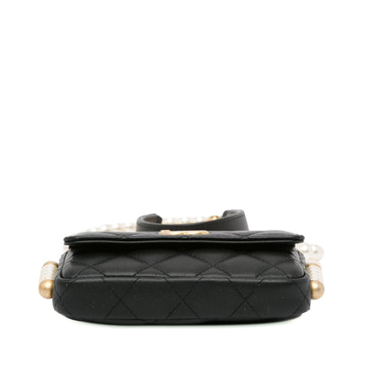 Chanel CC Lambskin About Pearls Card Holder On Chain (SHG-viiUda)