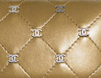 CHANEL CC QUILTED DIAMOND BAG/PHONE CASE WITH CHAIN