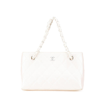 Chanel CC Quilted Irisdescent Lambskin Chain Handbag