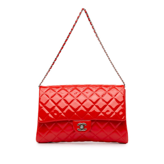 Chanel CC Quilted Patent Clutch with Chain (SHG-lpgzOs)