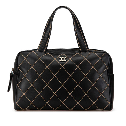 Chanel CC Wild Stitch Lambskin Handbag (SHG-PztZdy)