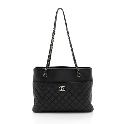 Chanel Caviar Leather Urban Companion Tote (SHF-nAN9Fg)