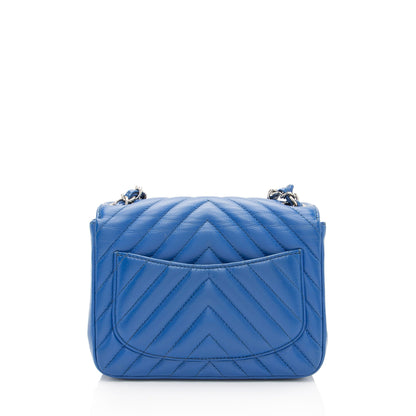 Chanel Chevron Caviar Leather Square Mini Flap Bag (SHF-OSPKli)