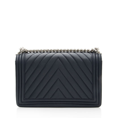 Chanel Chevron Lambskin New Medium Boy Bag (SHF-SYvI5N)
