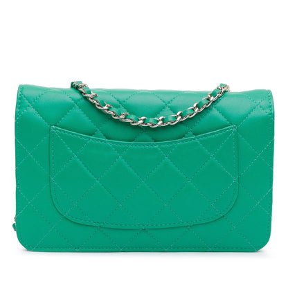 Chanel Classic Lambskin Wallet on Chain (SHG-btLSIe)