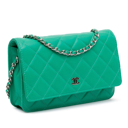 Chanel Classic Lambskin Wallet on Chain (SHG-btLSIe)