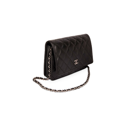 Chanel Classic Wallet on Chain