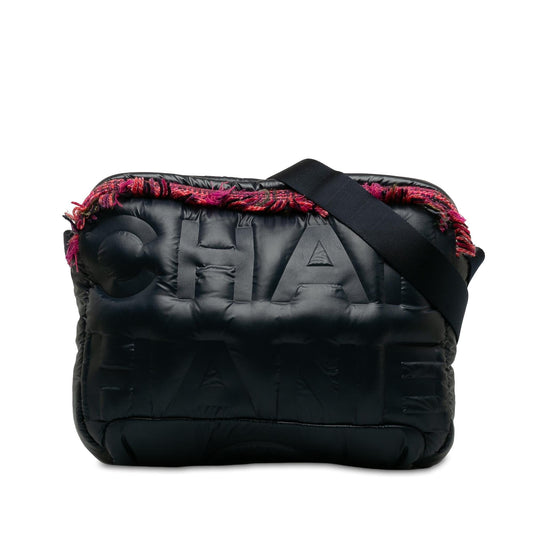 Chanel Doudoune Crossbody Bag (SHG-7ROZxM)