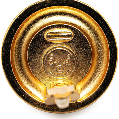 Chanel Gold Plated CC Faux Pearl Clip on Earrings (SHG-ziw21R)