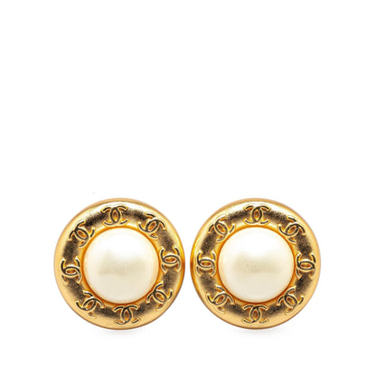 Chanel Gold Plated CC Faux Pearl Clip on Earrings (SHG-ziw21R)