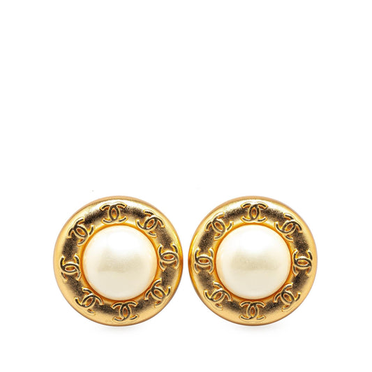 Chanel Gold Plated CC Faux Pearl Clip on Earrings (SHG-ziw21R)