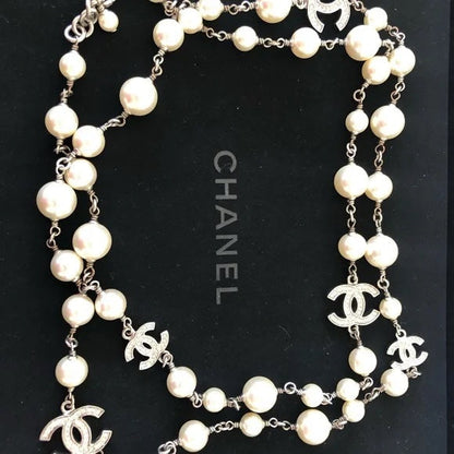 CHANEL 5 CC GRADUATED PEARL CRYSTAL LONG NECKLACE