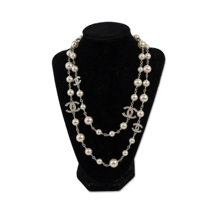 CHANEL 5 CC GRADUATED PEARL CRYSTAL LONG NECKLACE