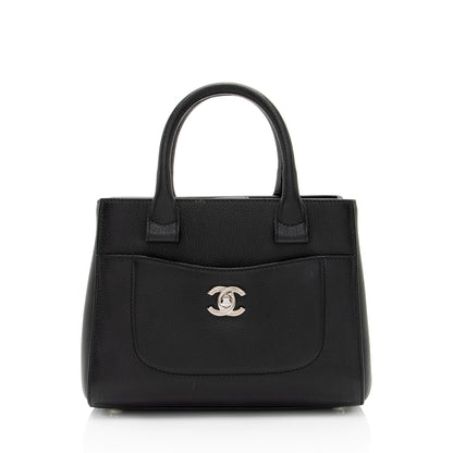 Chanel Grained Calfskin Executive Mini Shopper Tote (SHF-sRxeUb)