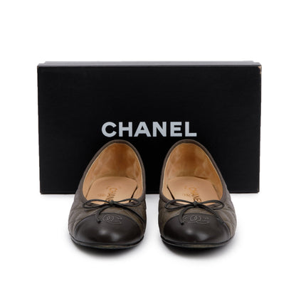 Chanel Grey/Brown Quilted Lambskin Interlocking CC Logo Flats, Size 40.5