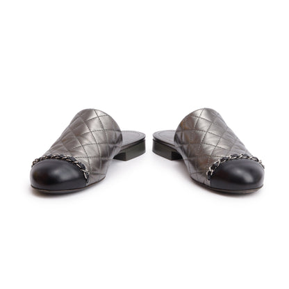 Chanel Iridescent Silver Quilted Calfskin Leather Interlocking CC Logo Mules, Size 36
