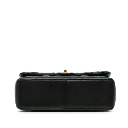Chanel Jumbo Classic Lambskin Double Flap (SHG-np3lhQ)