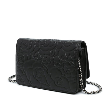 Chanel Lambskin Camellia Embossed Wallet On Chain (SHG-Jgwe48)