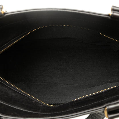 Chanel Lambskin Chocolate Bar Shoulder Bag (SHG-Cnyzqh)