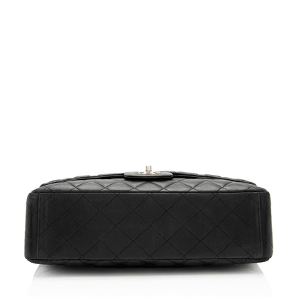 Chanel Lambskin Classic Maxi Single Flap Bag (SHF-zrKD0o)