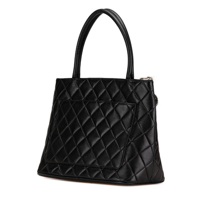 Chanel Lambskin Medallion Tote (SHG-cROUye)
