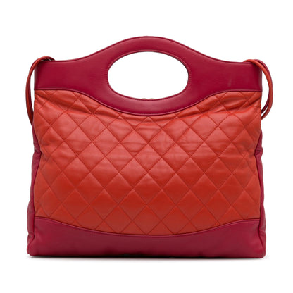 Chanel Large 31 Satchel (SHG-Xaq5P4)