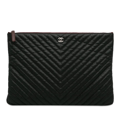 Chanel Large Caviar Chevron Flat Cosmetic Case (SHG-F6hVIo)