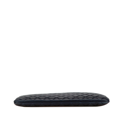 Chanel Large Quilted Lambskin O Case Clutch (SHG-rJ6oqG)